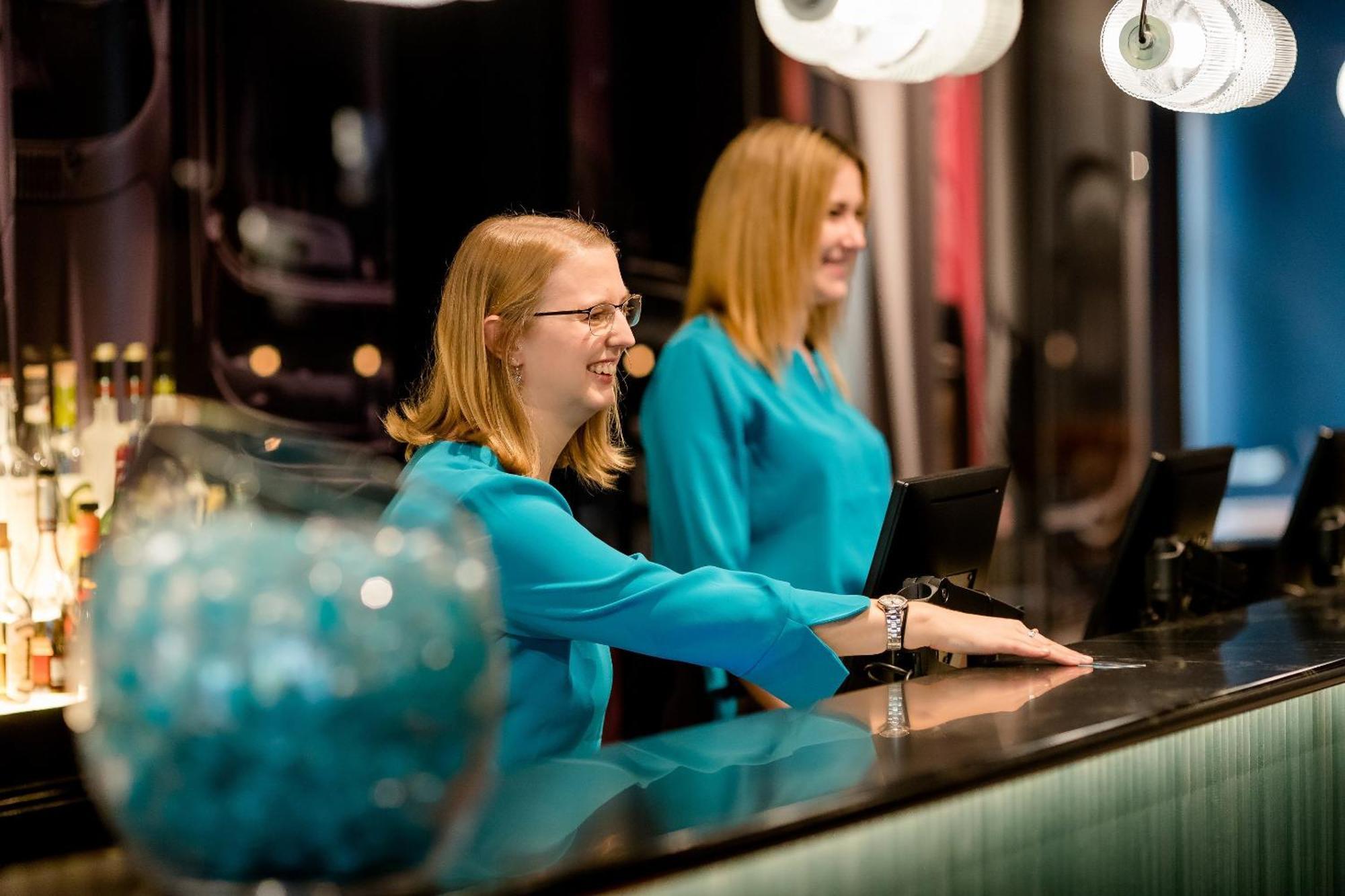 Motel One Frankfurt-Eastside Φραγκφούρτη Εξωτερικό φωτογραφία
