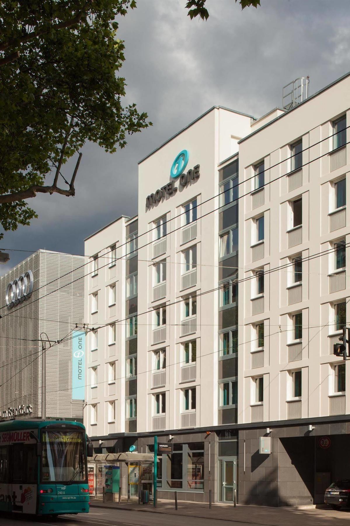 Motel One Frankfurt-Eastside Φραγκφούρτη Εξωτερικό φωτογραφία